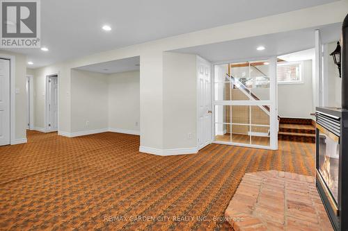 71 Grenadier Drive, Hamilton, ON - Indoor Photo Showing Other Room