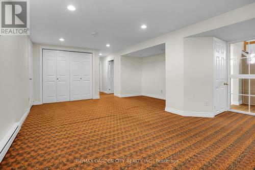 71 Grenadier Drive, Hamilton, ON - Indoor Photo Showing Other Room