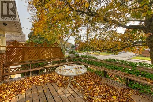 71 Grenadier Drive, Hamilton, ON - Outdoor