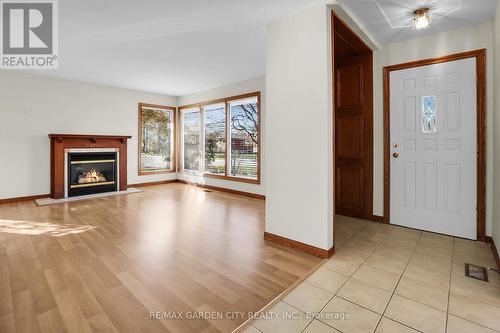 71 Grenadier Drive, Hamilton, ON - Indoor Photo Showing Living Room With Fireplace