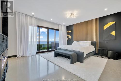 10650 Riverside Drive East, Windsor, ON - Indoor Photo Showing Bedroom