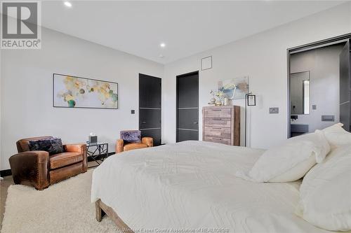 10650 Riverside Drive East, Windsor, ON - Indoor Photo Showing Bedroom