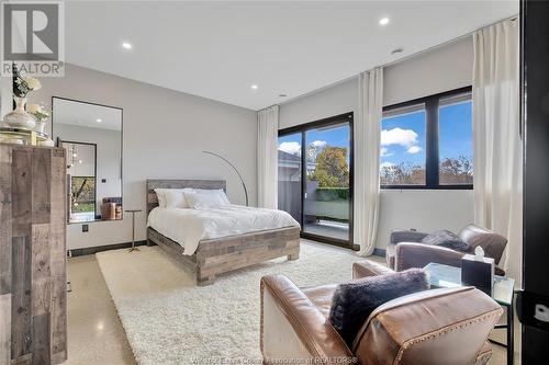 10650 Riverside Drive East, Windsor, ON - Indoor Photo Showing Bedroom