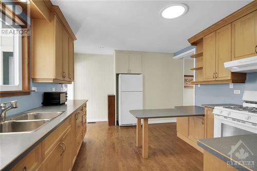 2746 Cassels Street, Ottawa, ON - Indoor Photo Showing Kitchen With Double Sink