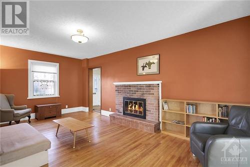 2746 Cassels Street, Ottawa, ON - Indoor Photo Showing Living Room With Fireplace