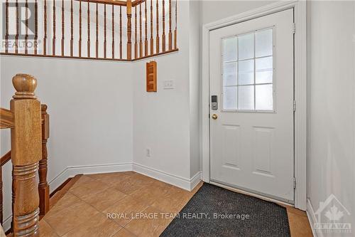 51 Castle Glen Crescent, Ottawa, ON - Indoor Photo Showing Other Room