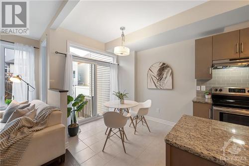 723 Teasel Way, Ottawa, ON - Indoor Photo Showing Kitchen