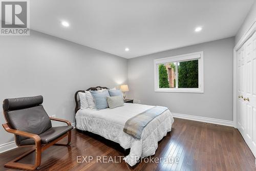 7949 Grossi Court, Niagara Falls, ON - Indoor Photo Showing Bedroom