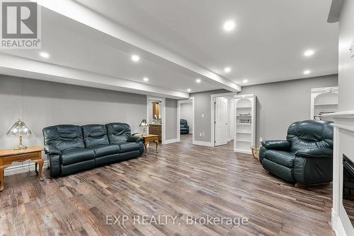 7949 Grossi Court, Niagara Falls, ON - Indoor