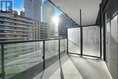 702 - 127 Broadway Avenue, Toronto, ON - Outdoor With Balcony