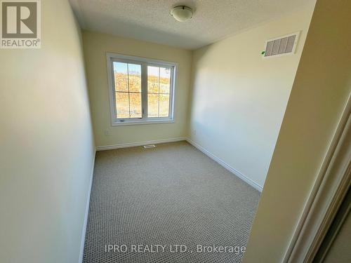 673 Ribstone Court, Oshawa, ON - Indoor Photo Showing Other Room