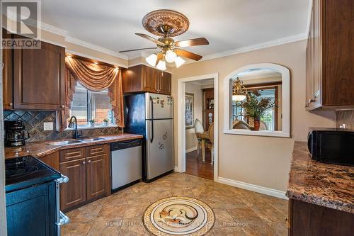 128 Shropshire Drive, Toronto, ON - Indoor Photo Showing Kitchen With Double Sink