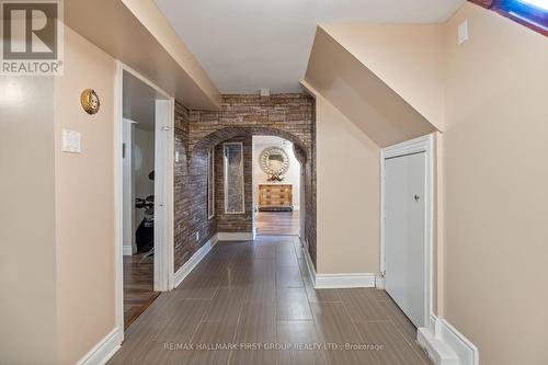 128 Shropshire Drive, Toronto, ON - Indoor Photo Showing Other Room