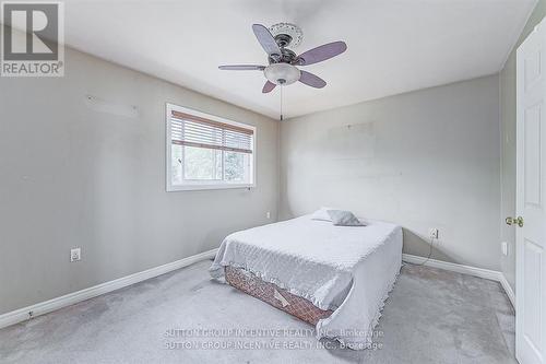 2318 Warrington Way, Innisfil, ON - Indoor Photo Showing Bedroom