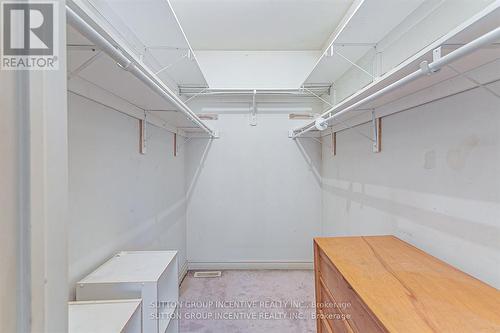 2318 Warrington Way, Innisfil, ON - Indoor With Storage