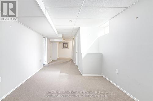 2318 Warrington Way, Innisfil, ON - Indoor Photo Showing Other Room