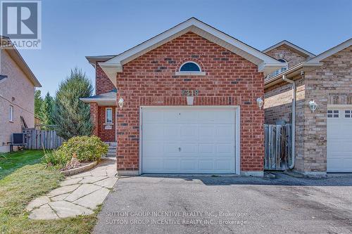 2318 Warrington Way, Innisfil, ON - Outdoor With Exterior