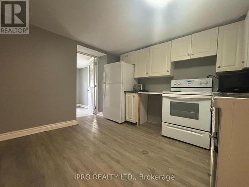 B-Lower - 58 Simcoe Road, Bradford West Gwillimbury, ON - Indoor Photo Showing Kitchen