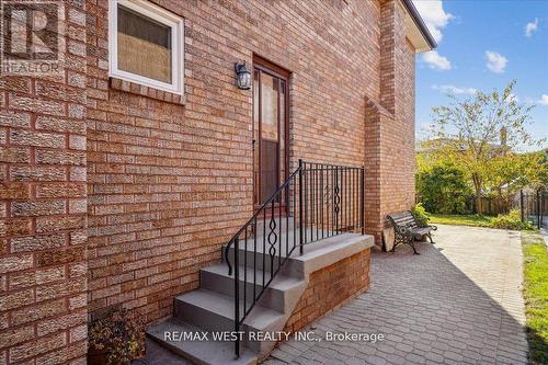 17 Dowling Circle, Markham, ON - Outdoor With Exterior