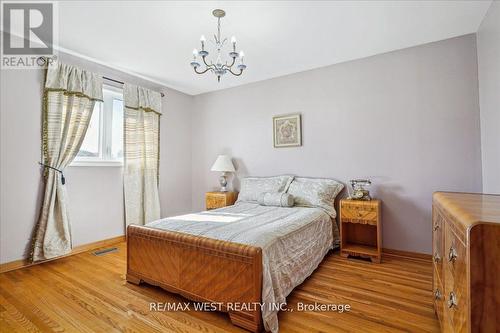 17 Dowling Circle, Markham, ON - Indoor Photo Showing Bedroom