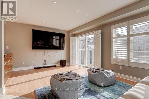 227 Venice Gate Drive, Vaughan, ON - Indoor