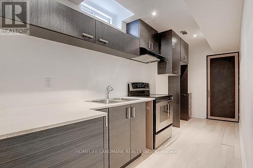 227 Venice Gate Drive, Vaughan, ON - Indoor Photo Showing Kitchen With Double Sink