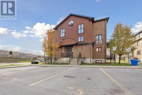 8 - 27 Madelaine Drive, Barrie, ON - Outdoor