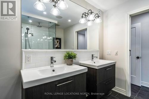 7 Purple Hill Lane, Clearview, ON - Indoor Photo Showing Bathroom