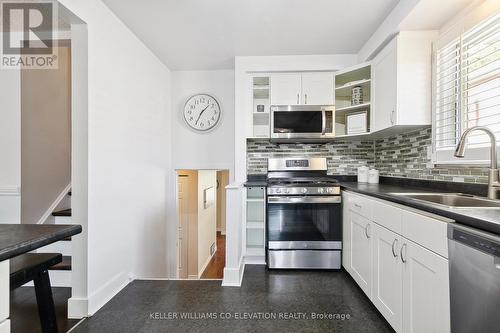 1880 Silverberry Crescent, Mississauga, ON - Indoor Photo Showing Kitchen With Double Sink