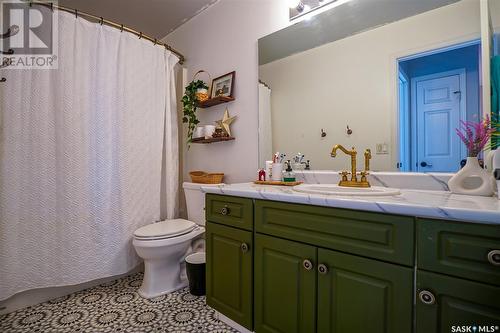 102 Blakeney Crescent, Saskatoon, SK - Indoor Photo Showing Bathroom