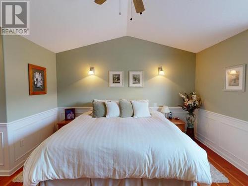 3415 Theodosia Ave, Powell River, BC - Indoor Photo Showing Bedroom