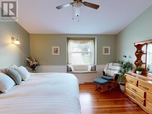 3415 Theodosia Ave, Powell River, BC - Indoor Photo Showing Bedroom