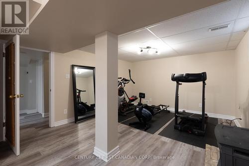 348 Kenmore Place, London, ON - Indoor Photo Showing Gym Room