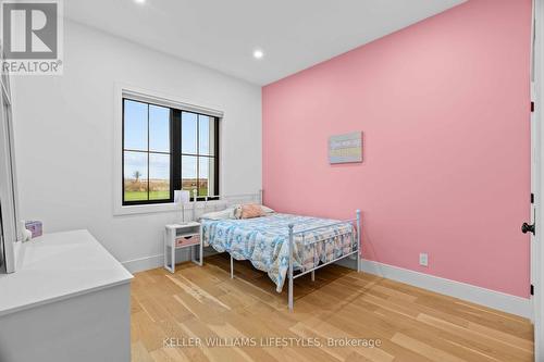 119 Field Street, Lambton Shores (Forest), ON - Indoor Photo Showing Bedroom