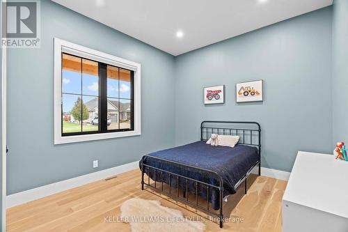 119 Field Street, Lambton Shores (Forest), ON - Indoor Photo Showing Bedroom