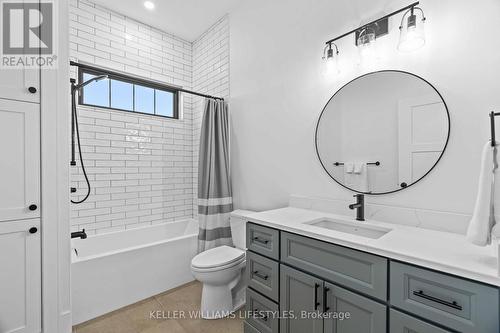 119 Field Street, Lambton Shores (Forest), ON - Indoor Photo Showing Bathroom