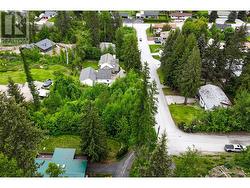 28 EVERGREEN Avenue  Fruitvale, BC V0G 1L0