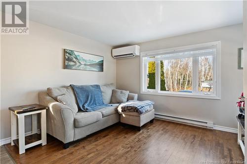 125 Ch Pointe Des Georges, Aldouane, NB - Indoor Photo Showing Living Room