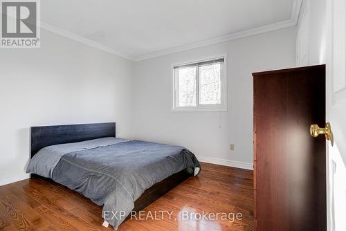 63 Fern Valley Crescent, Richmond Hill, ON - Indoor Photo Showing Bedroom