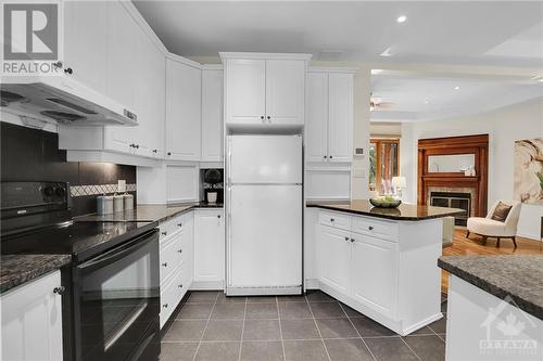 7 Clarey Avenue, Glebe - Ottawa East And Area (4402 - Glebe), ON - Indoor Photo Showing Kitchen