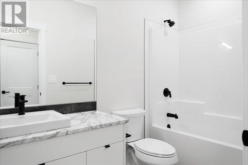 7760 Okanagan Landing Road Unit# 131, Vernon, BC - Indoor Photo Showing Bathroom