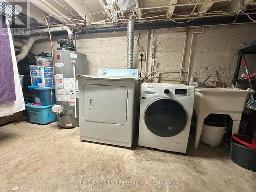 61 Francis Street, Hamilton, ON - Indoor Photo Showing Laundry Room