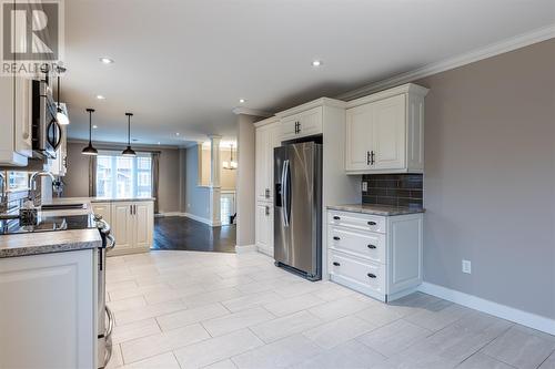 29 Sitka Street, St. John'S, NL - Indoor Photo Showing Kitchen