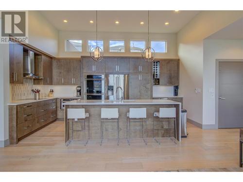 8010 Graystone Drive, Coldstream, BC - Indoor Photo Showing Kitchen With Upgraded Kitchen