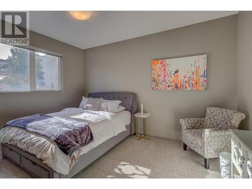 8010 Graystone Drive, Coldstream, BC - Indoor Photo Showing Bedroom