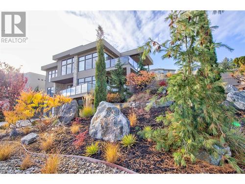 8010 Graystone Drive, Coldstream, BC - Outdoor