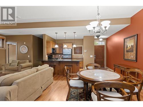 1795 Country Club Drive Unit# 102, Kelowna, BC - Indoor Photo Showing Dining Room