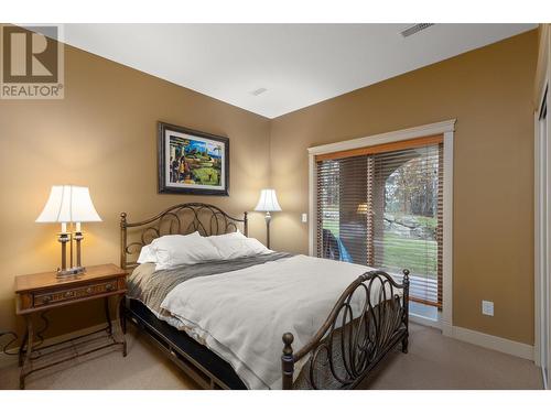 1795 Country Club Drive Unit# 102, Kelowna, BC - Indoor Photo Showing Bedroom