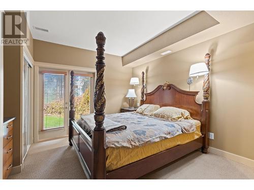 1795 Country Club Drive Unit# 102, Kelowna, BC - Indoor Photo Showing Bedroom