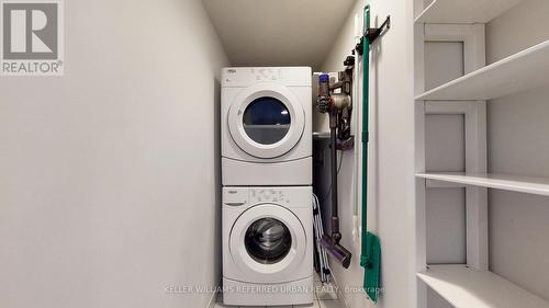 826 - 35 Bastion Street, Toronto, ON - Indoor Photo Showing Laundry Room